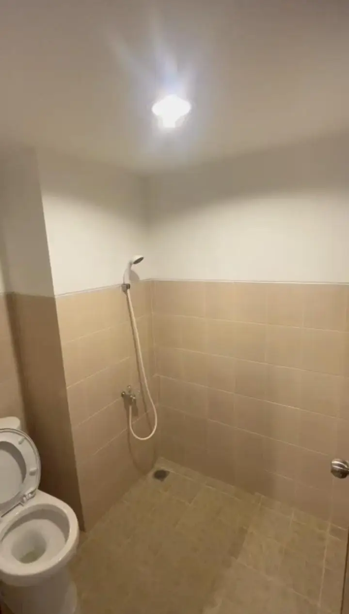 studio kamar mandi